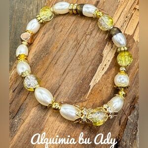 Alquimia Pearl and Gold Bracelet lemon quartz